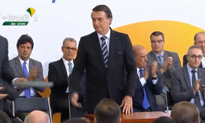 bolsonaro-8216nao-posso-admitir-filmes-como-bruna-surfistinha-com-dinheiro-publico8217.png Bolsonaro: ‘Não posso admitir filmes como Bruna Surfistinha com dinheiro público’