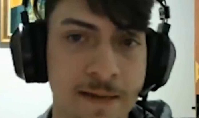 filho-04-jair-bolsonaro-renan-twitch Filho 04 de Jair Bolsonaro é banido da plataforma da Twitch