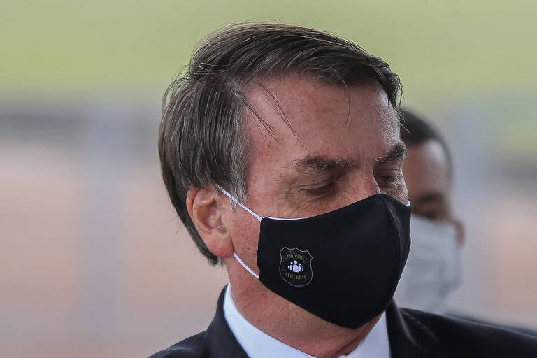 Bolsonaro publica texto para aprovar receita médica digital em tempos de pandemia