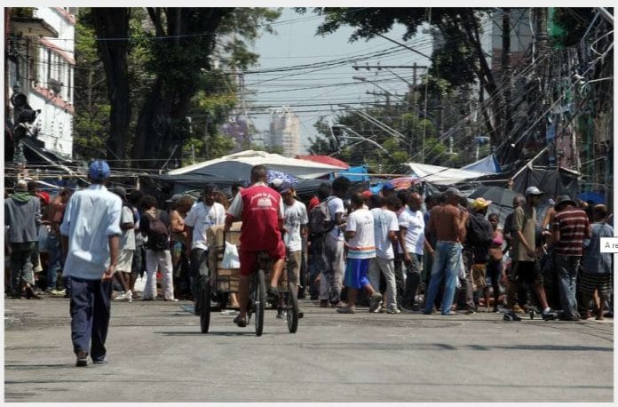 ex-investigador-esfaqueado-cracolandia Ex-investigador da Polícia Civil é encontrado esfaqueado na Cracolândia