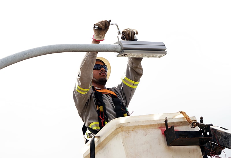 Mesmo com lucro de R$ 119 milhões, Companhia Energética de Brasília será privatizada