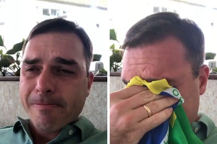 No-caso-das-rachadinhas-STF-nega-recurso-de-Flávio-Bolsonaro-para-anular-as-decisões-de-juiz No caso das ‘rachadinhas’ STF nega recurso de Flávio Bolsonaro para anular as decisões de juiz