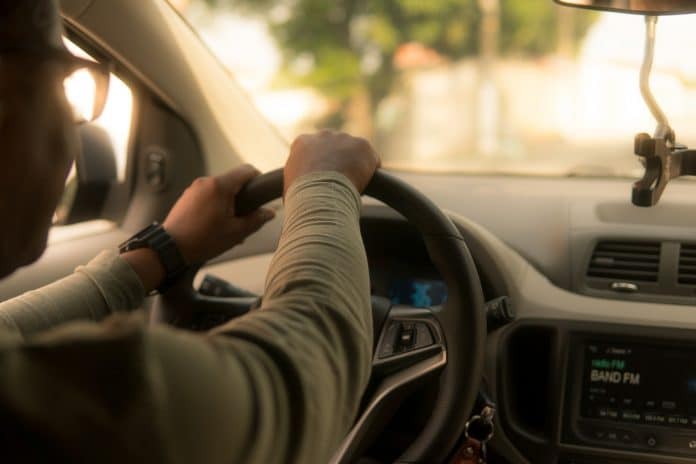 vantagens-taxi-meios-transporte