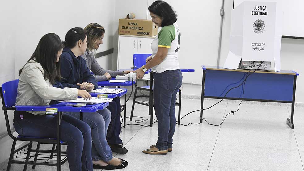 Acaba hoje o prazo para mesário faltoso justificar ausência