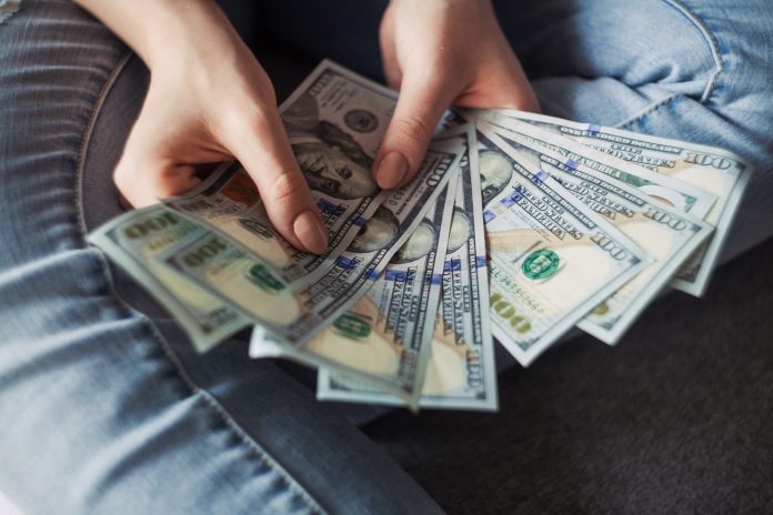 dolar-investimento-desvalorizacao-real